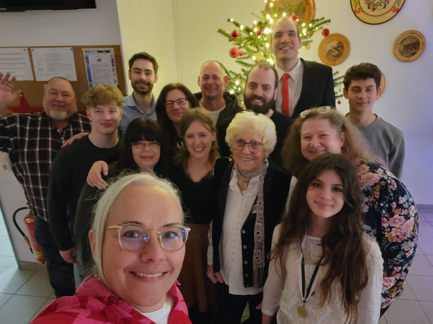 Jahresabschlussball 25